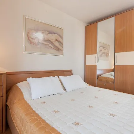 Kalalarga Deluxe- Centre&balcony * Makarska