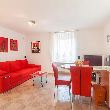 Kalalarga Deluxe- Centre&balcony マカルスカ