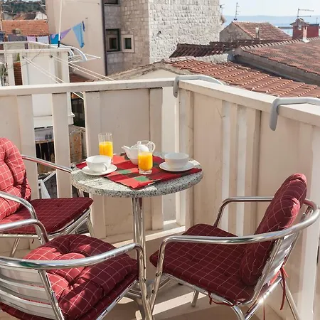 Kalalarga Deluxe- Centre&balcony * マカルスカ