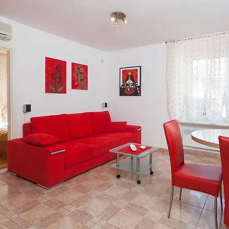 Kalalarga Deluxe- Centre&balcony アパート