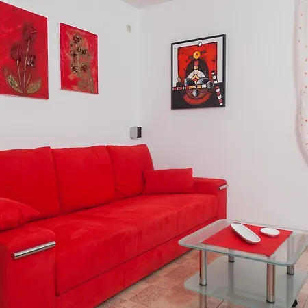 Kalalarga Deluxe- Centre&balcony * マカルスカ