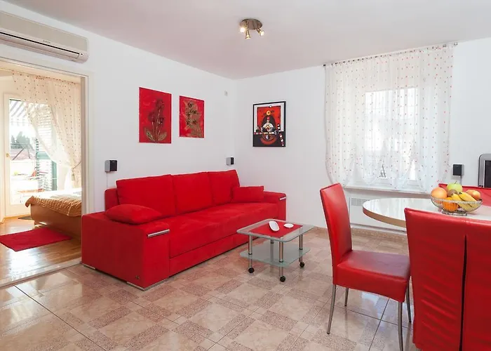 Kalalarga Deluxe- Centre&balcony Appartamento