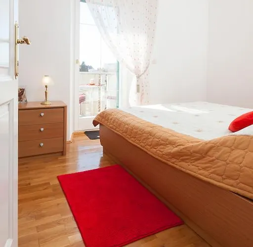 Kalalarga Deluxe- Centre&balcony * Makarska