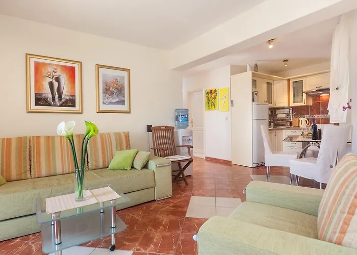 Kalalarga Deluxe- Centre&balcony * Makarska