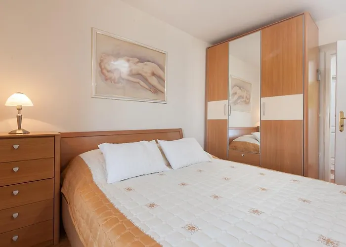 Kalalarga Deluxe- Centre&balcony * Makarska